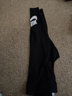 Nike Black leggings with White Care Tag